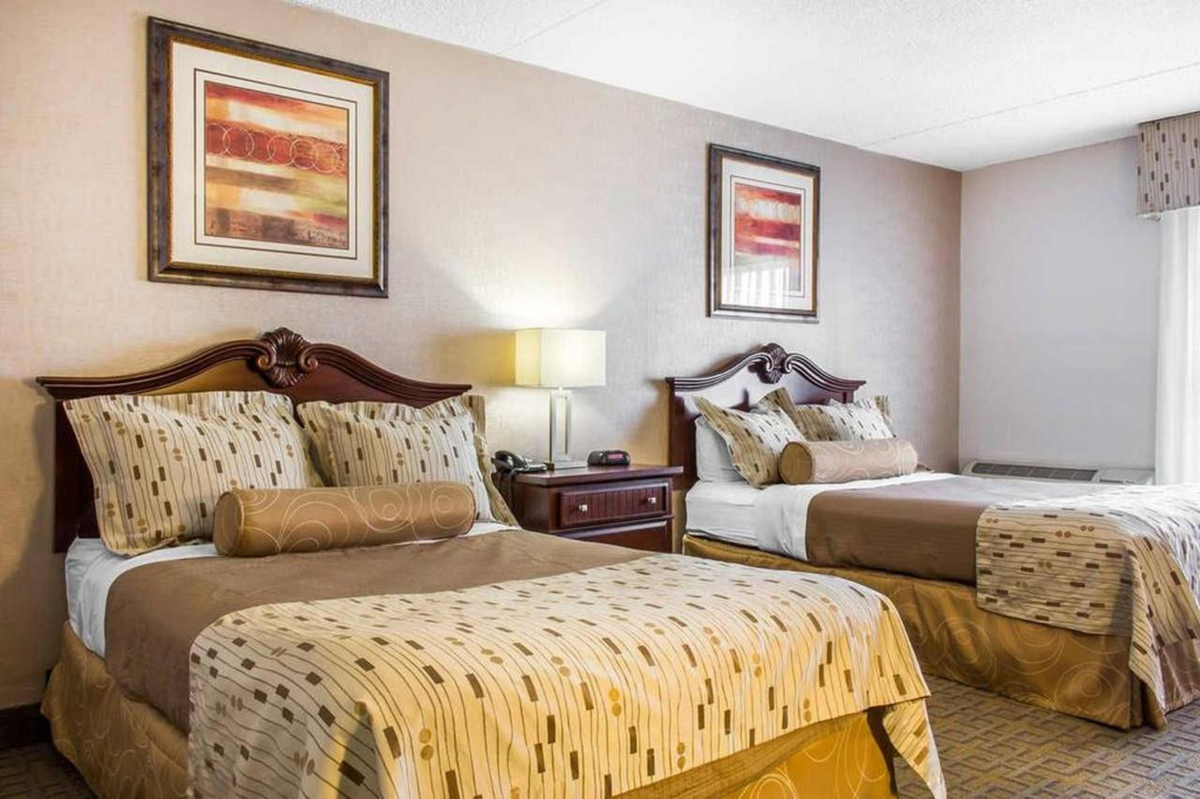 Clarion Hotel Philadelphia International Airport Эссингтон Экстерьер фото