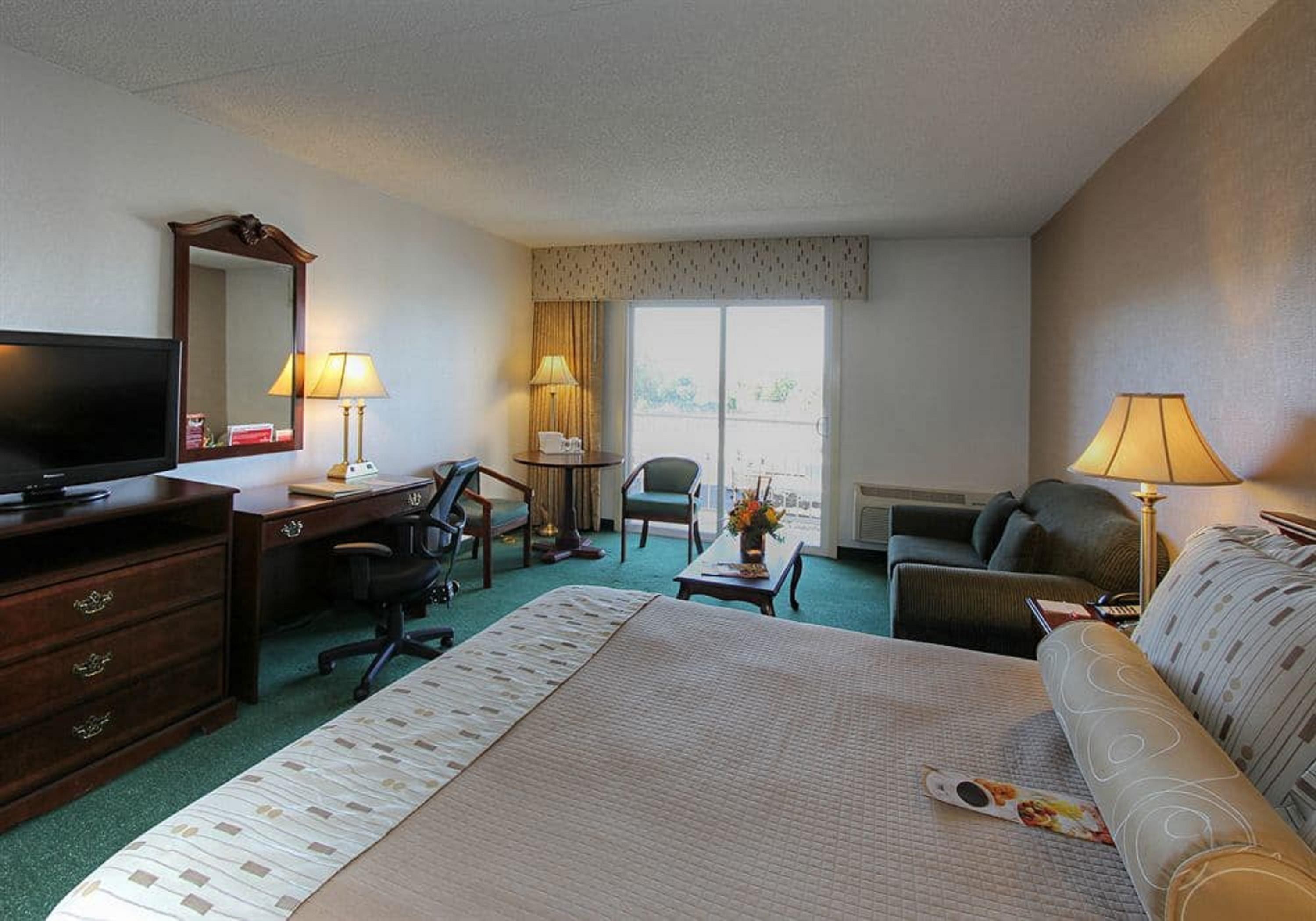 Clarion Hotel Philadelphia International Airport Эссингтон Экстерьер фото