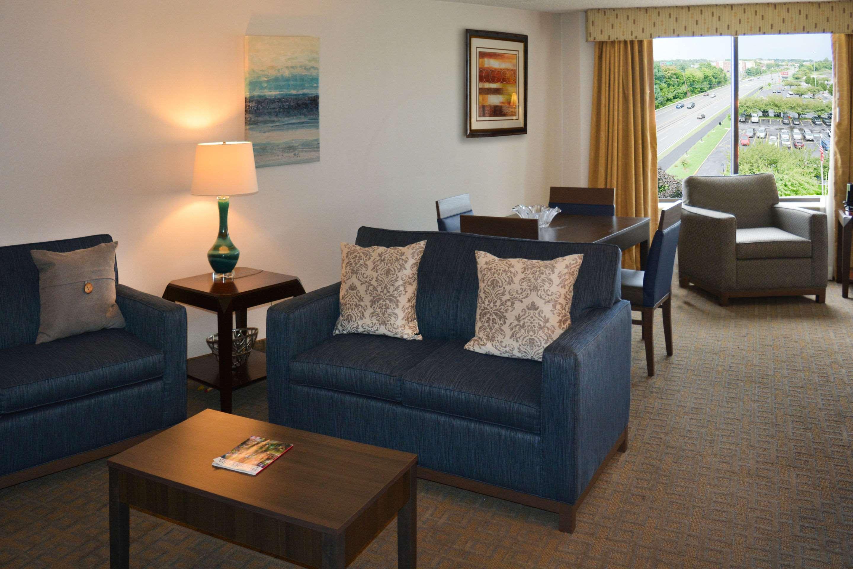 Clarion Hotel Philadelphia International Airport Эссингтон Экстерьер фото