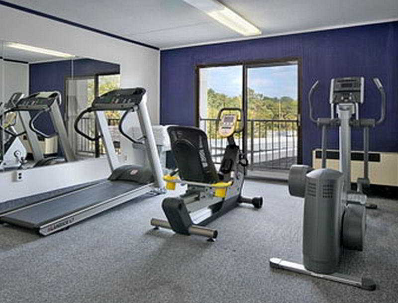 Clarion Hotel Philadelphia International Airport Эссингтон Удобства фото